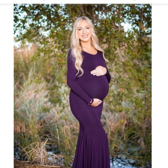 Sexy Mama Maternity Gown -Long-Sleeve Scoop Back - Picture 1 of 4